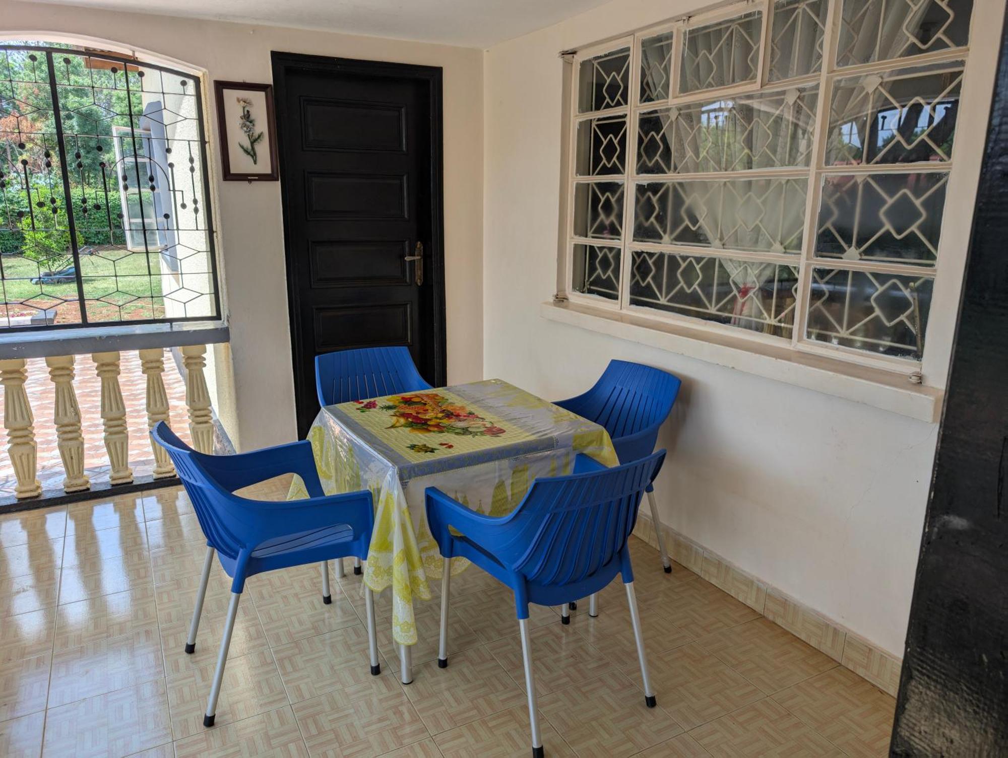 Dans Place Μόσι Εξωτερικό φωτογραφία
